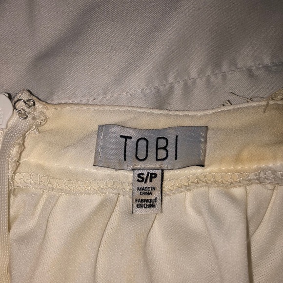 Tobi Halter Dress - Picture 4 of 4